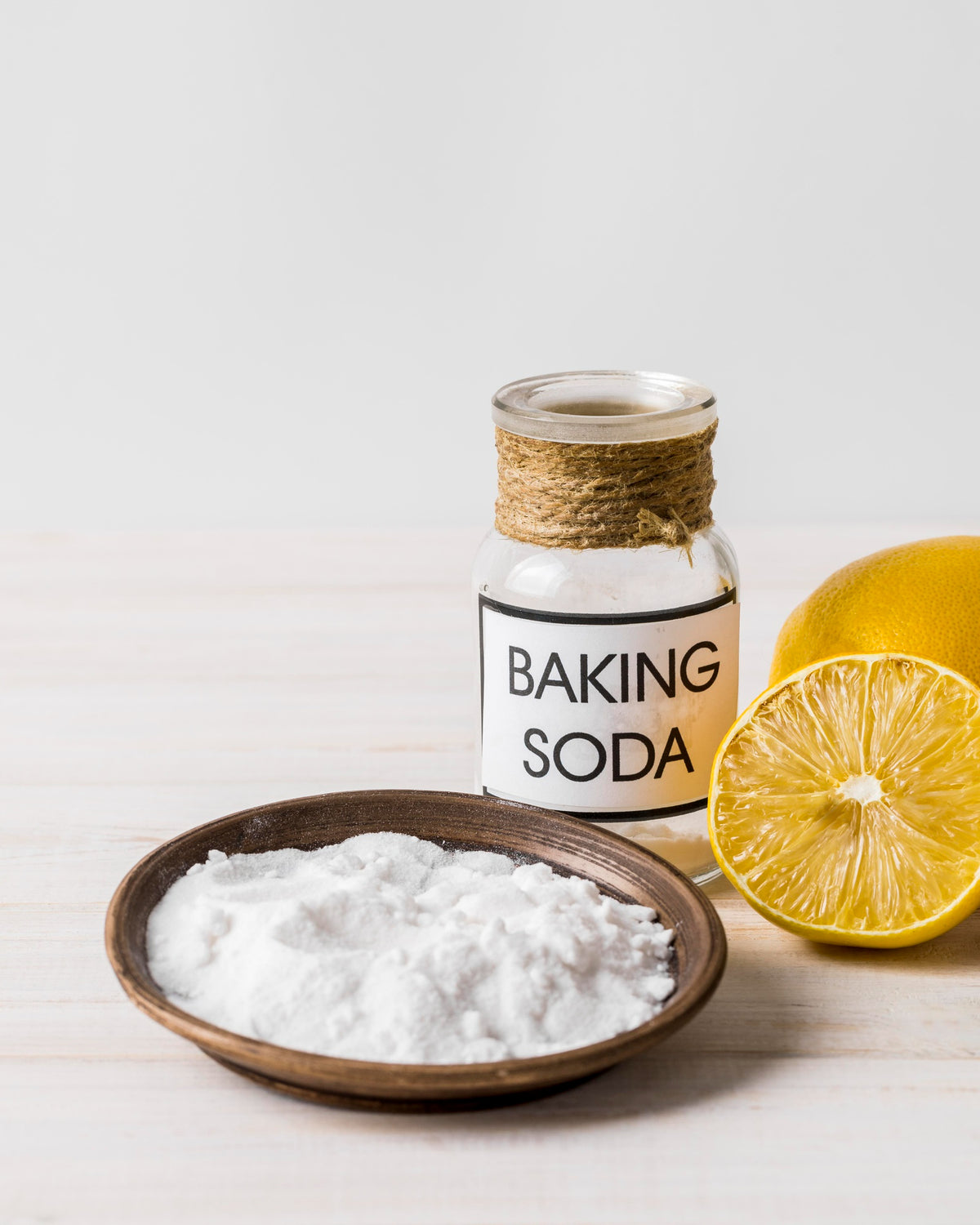 vinegar and baking soda stain remover